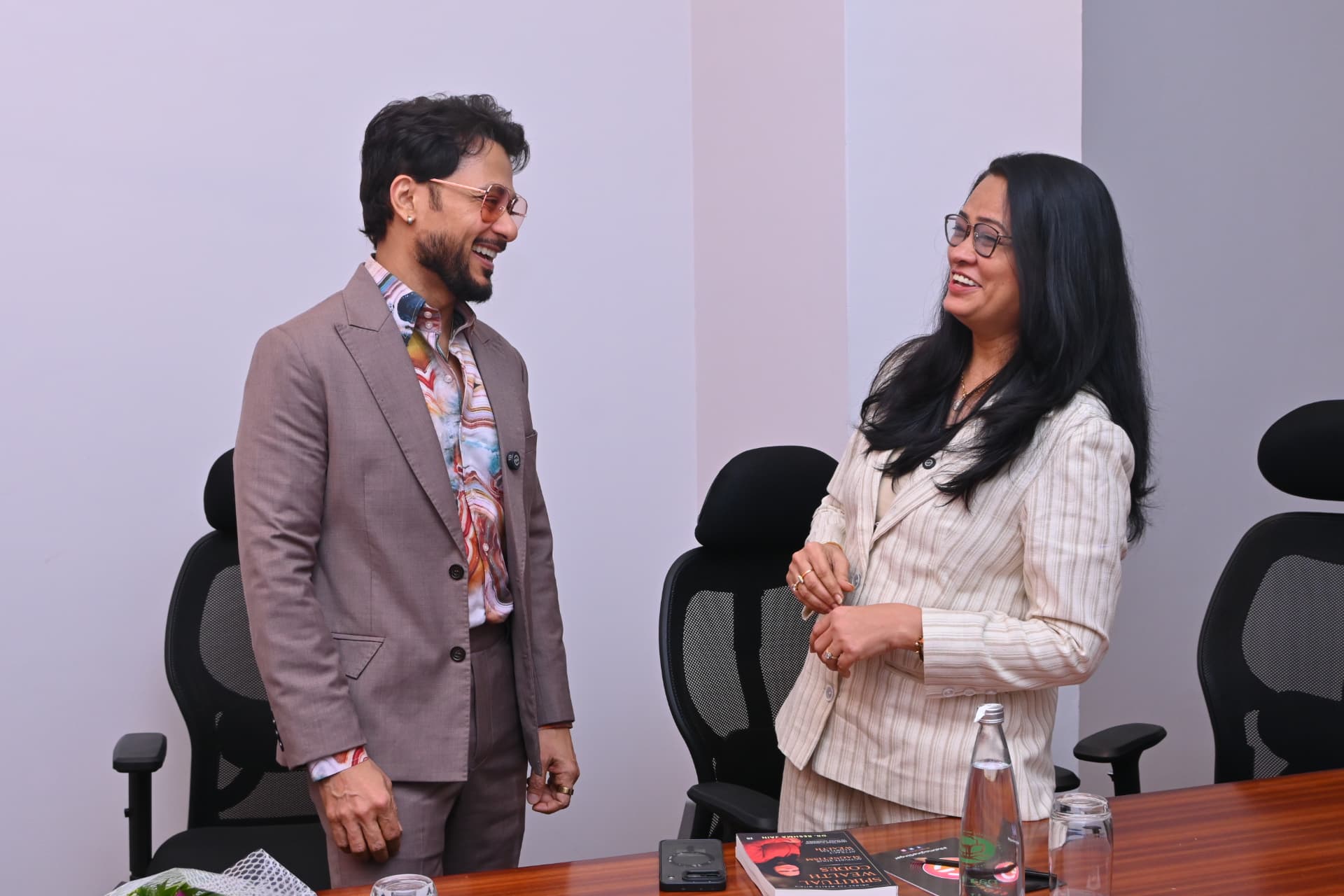 Dr. Reshma Jain in conversation with Anupam Mittal at the Spiritual Wealth Codes book launch
